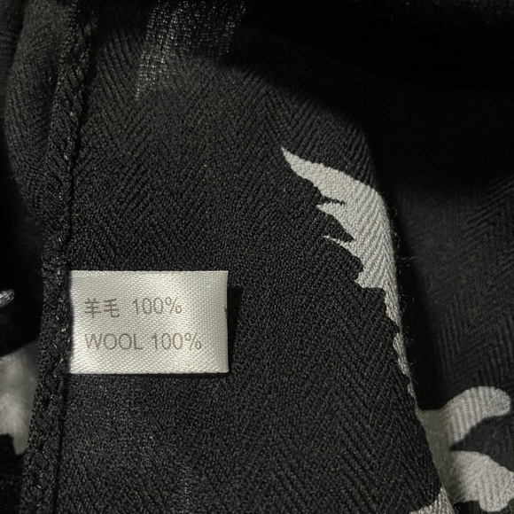 100% Wool Scarf Shawl black gray - Picture 9 of 9